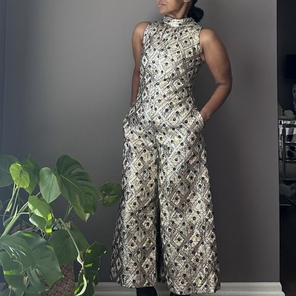 Vintage Malbe Jumpsuit Women’s Size 9/10 Gold Metallic Brocade Wide Leg 60s - Picture 2 of 16